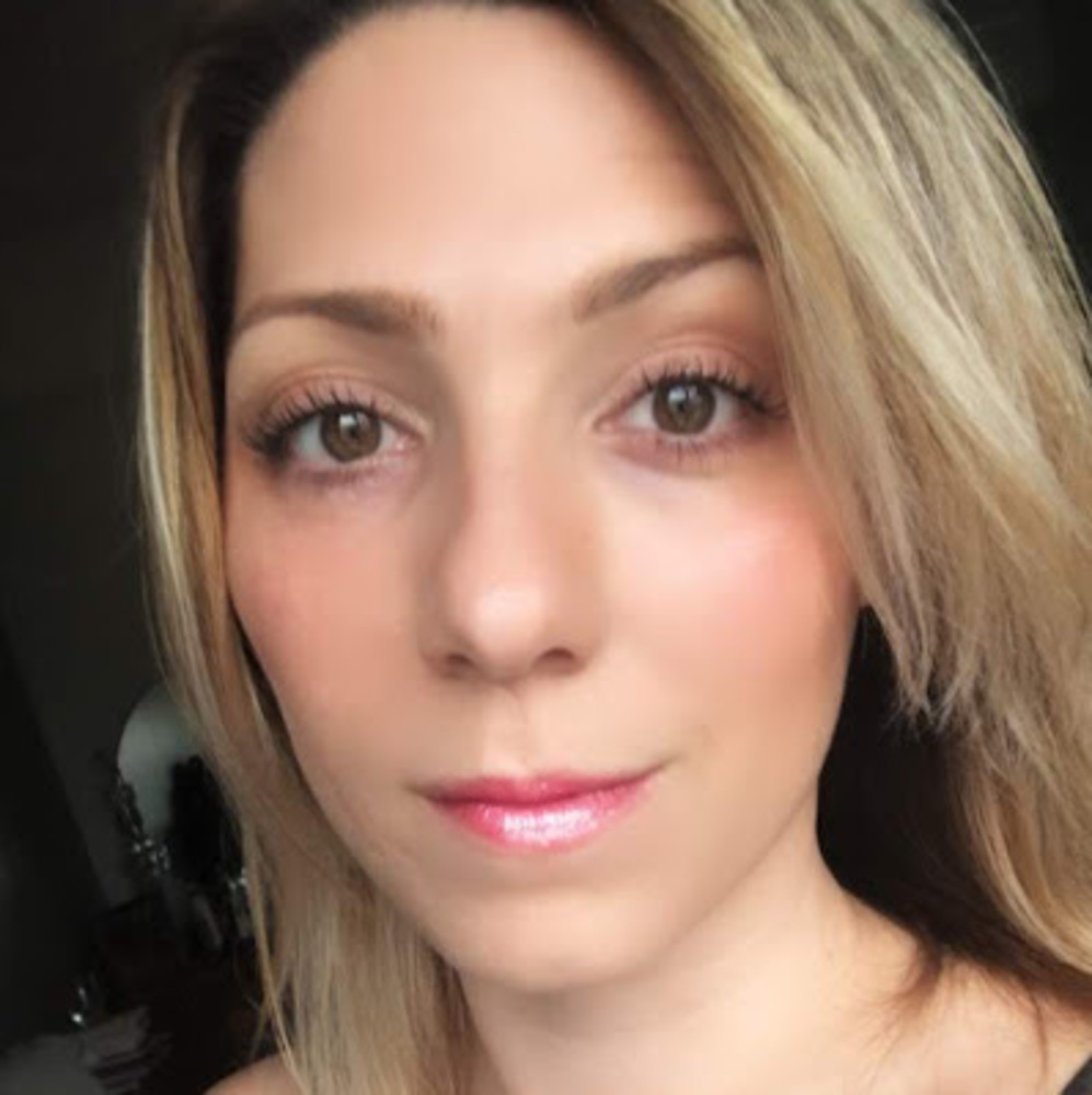 Meet your Posher, Alyx